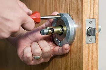 Strongsville Locksmith Service Strongsville, OH 440-653-8256